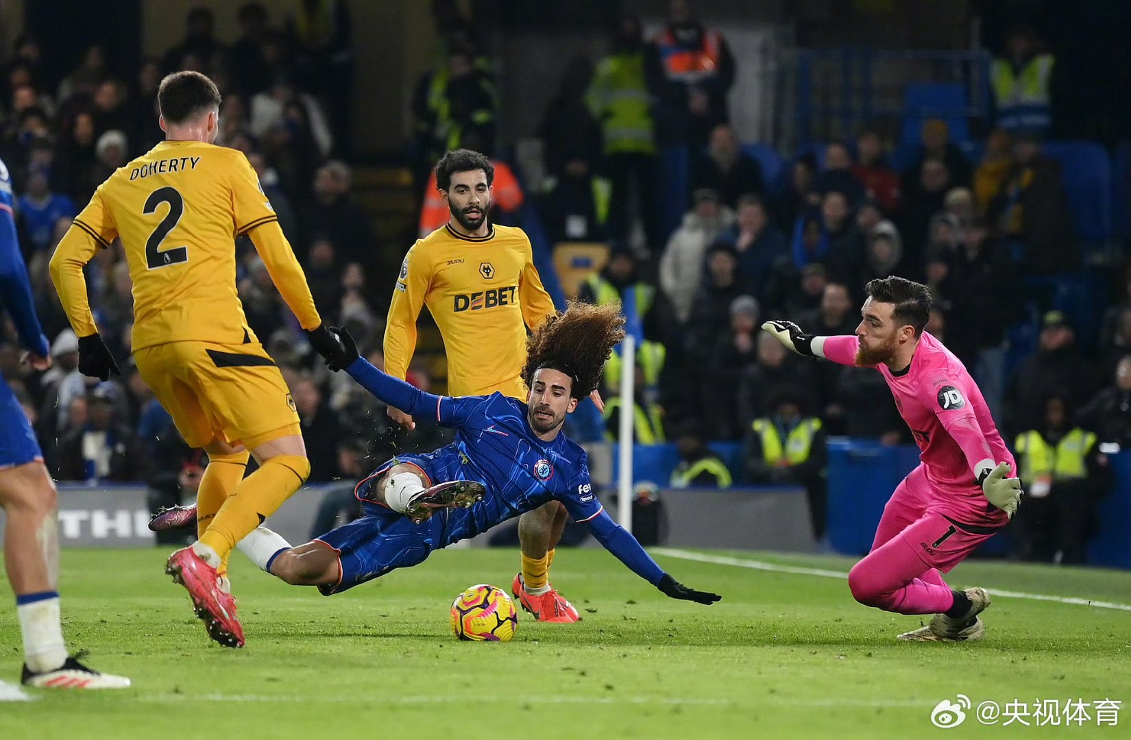 切尔西客场惨遭逆转，失去领先优势