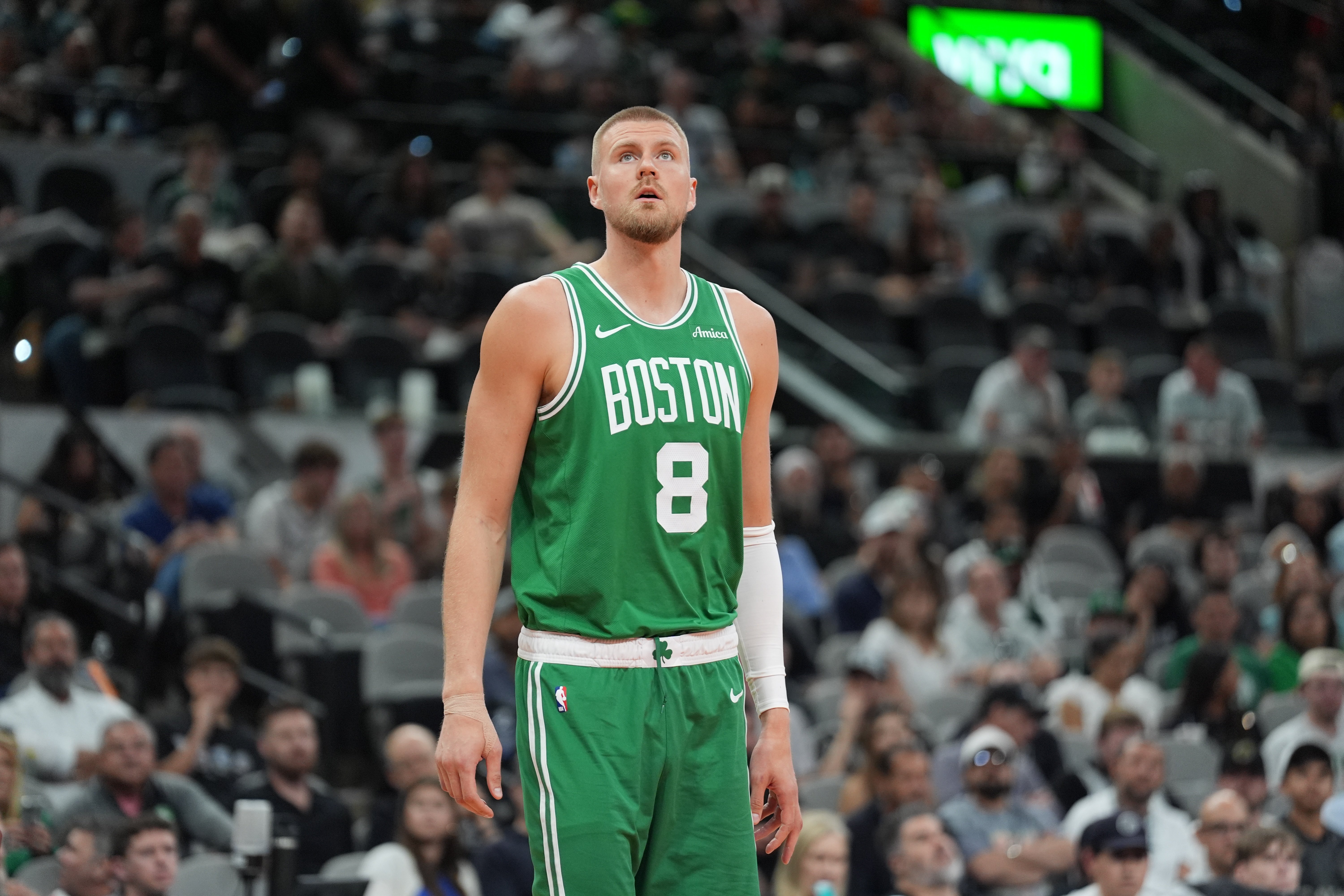 包含波尔津吉斯官方公布新规,全明星入选引发争议,迎来胜利球迷热议!的词条