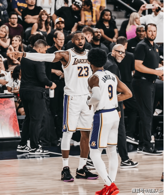 詹姆斯狂砍威金斯分，球队未来可期迎来新赛季高光！